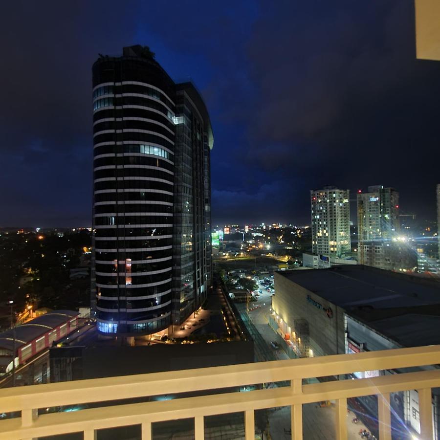 Inspiria Condo Free Airport Pickup For 3 Nights Stay Or More Davao Exterior foto